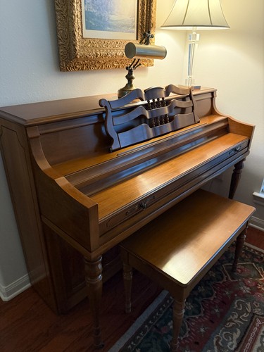 Wurlitzer piano walnut - wurlitzer, piano,